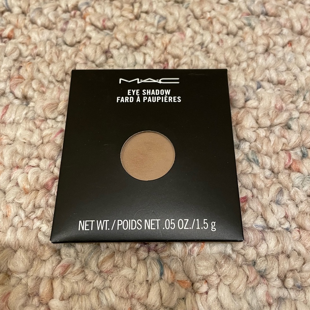 MAC Eyeshadow Omega